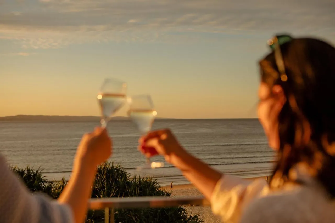 Netanya Noosa Beachfront Resort  Noosa Heads