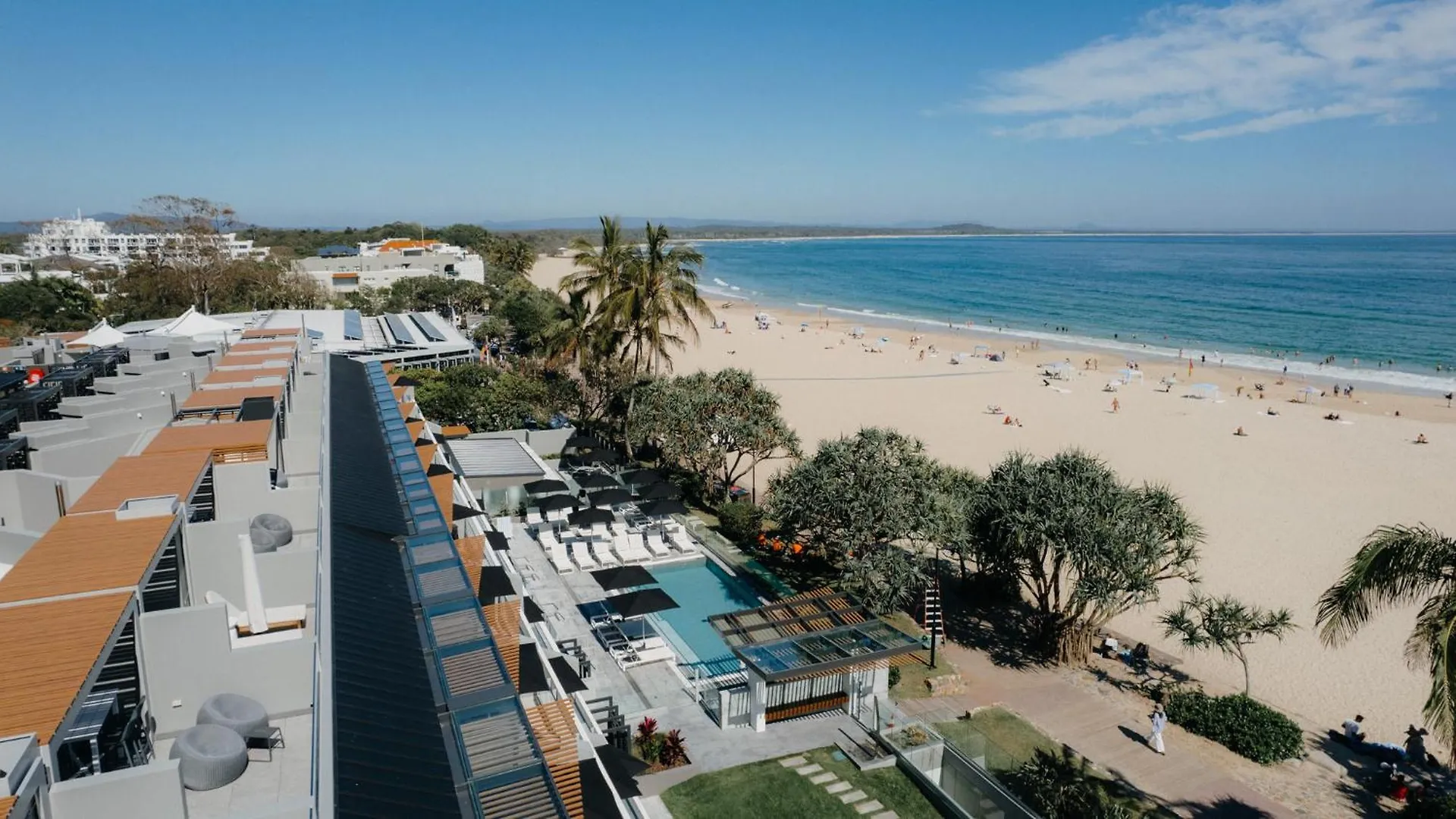 ****  Netanya Noosa Beachfront Resort Austrálie