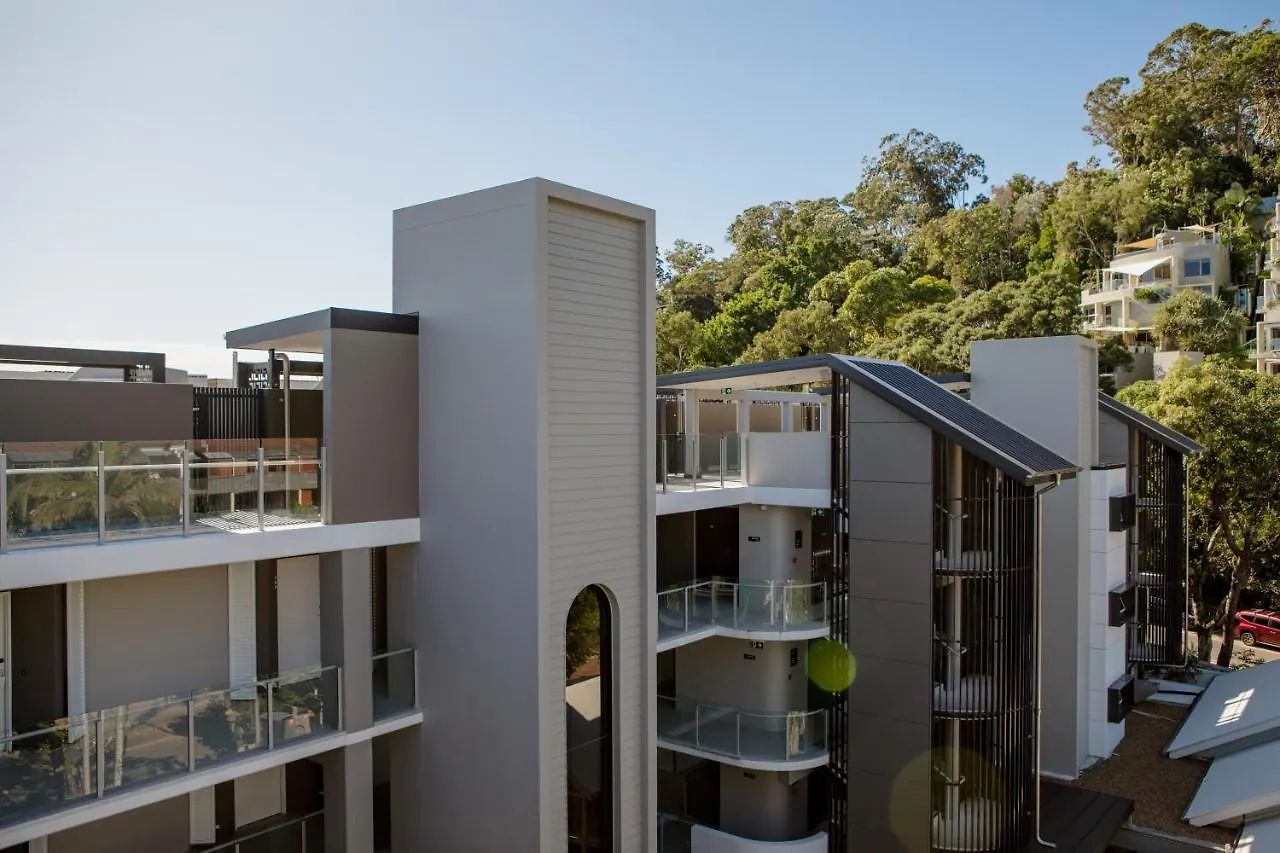 Netanya Noosa Beachfront Resort
