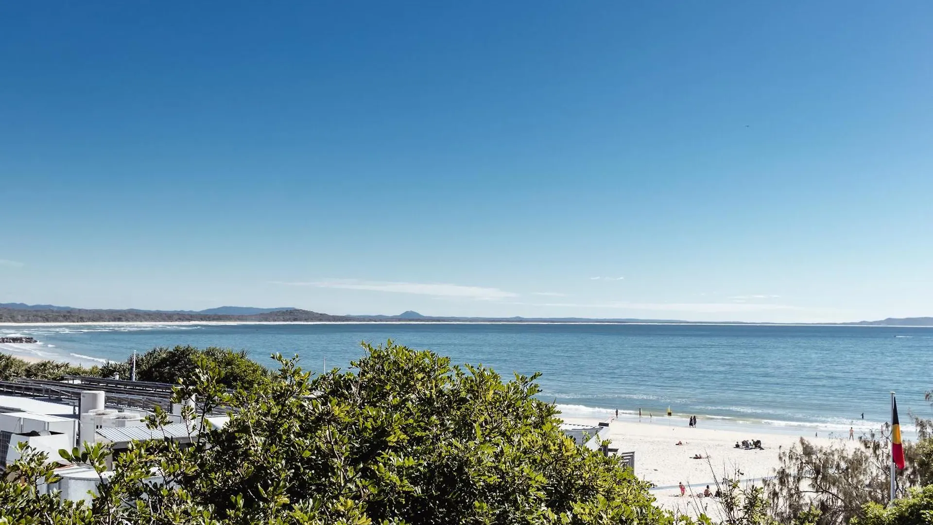 Netanya Noosa Beachfront Resort  Noosa Heads